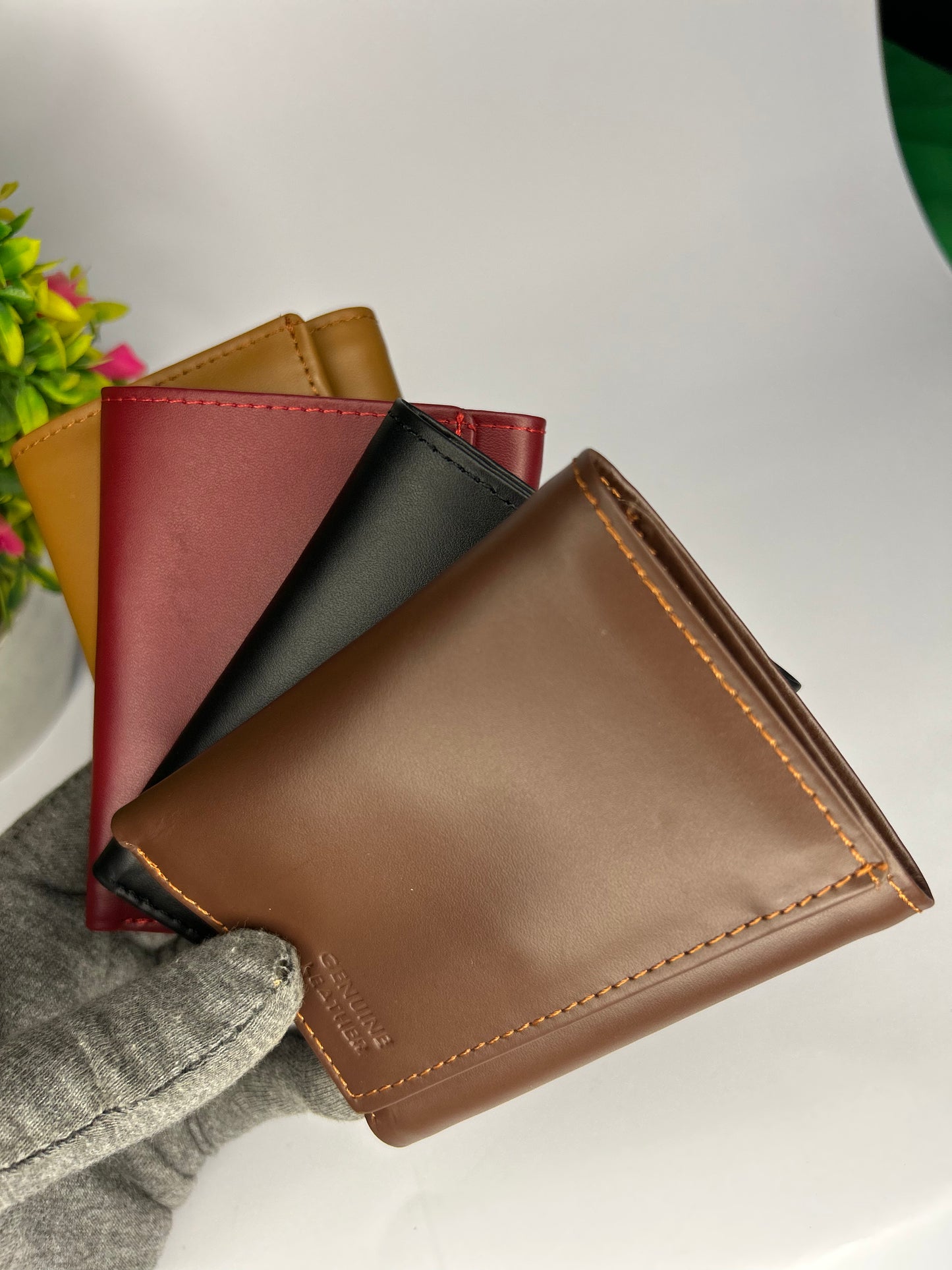 Genuine cow leather wallet model 3f4
