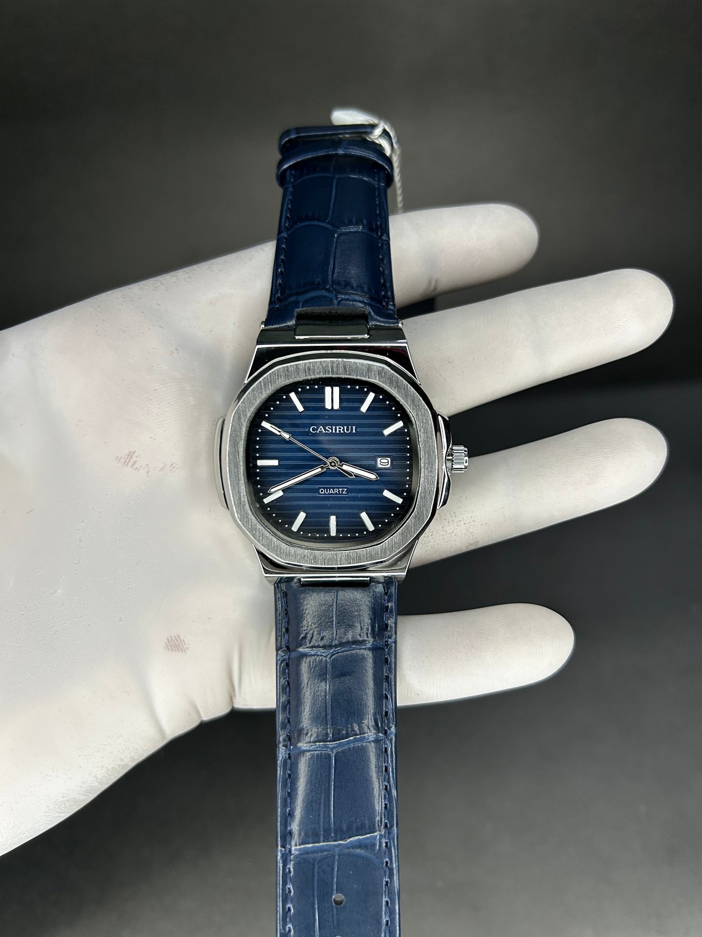 Quartz Casirui blue dial with textured blue strap and date
