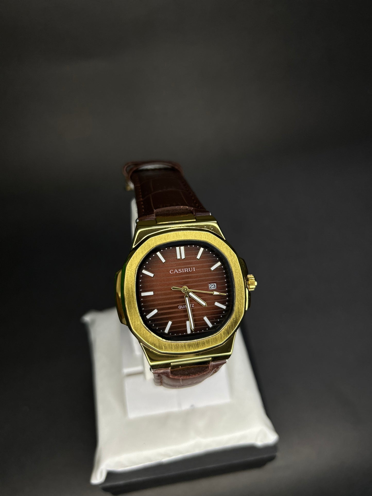 Quartz Casirui brown dial with brown straps and date