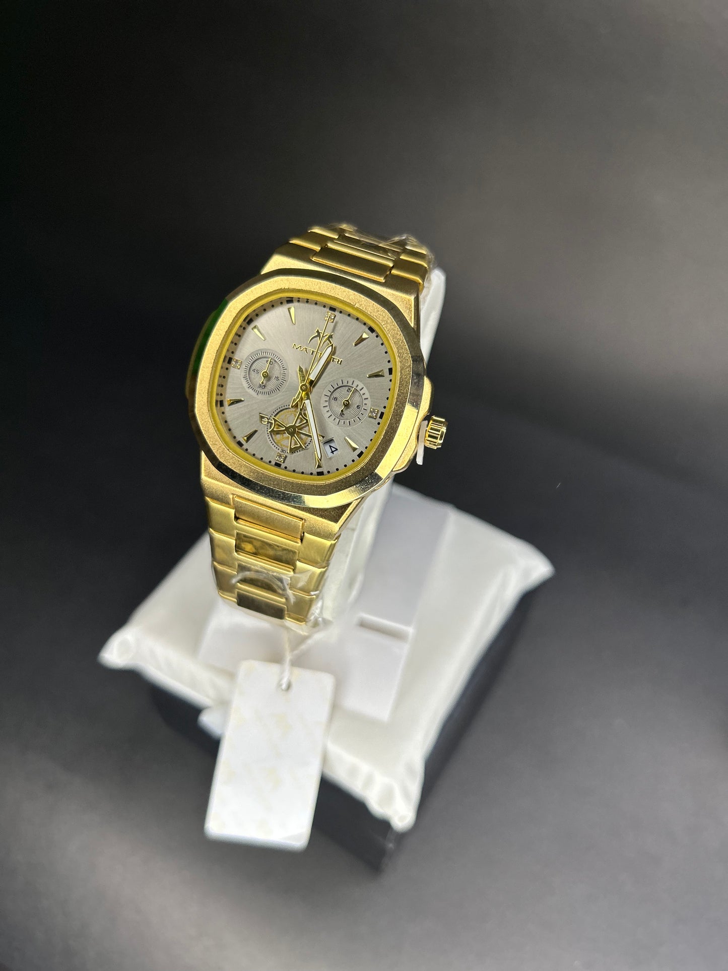 Matturi stainless steel gold premium watch with silver dial